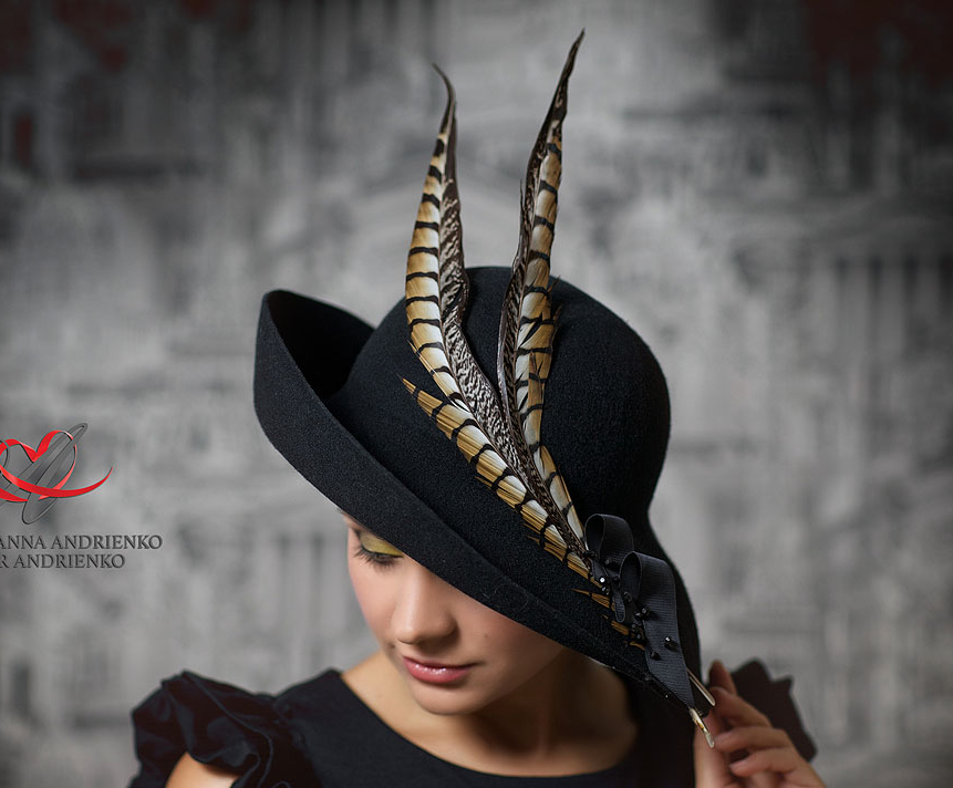 Шляпа, шляпка, стильна шляпа, головной убор, ручная работа, женский головной убор, фетр, шляпа из фетра, осеняя шляпка, зимняя шляпка, черная шляпа, шляпа с полями, широкополая шляпа, шляпа с перьями, шляпка на осень,ретро шляпа, классическая шляпа, женская шляпа