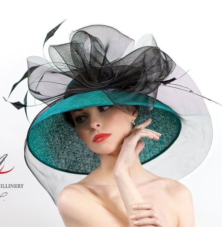 купить шляпу в москве, зеленая шляпа, широкополая шляпа, женская шляпа, шляпки для скачек, купить шляпу спб, вечерняя шляпа, шляпа с перьями, светская шляпа, дизайнерская шляпа, шляпа для подиума, шляпа для свадьбы, шляпа для фотосессии, эксклюзивная шляпа, изготовление шляпы на заказ, Анна Андриенко