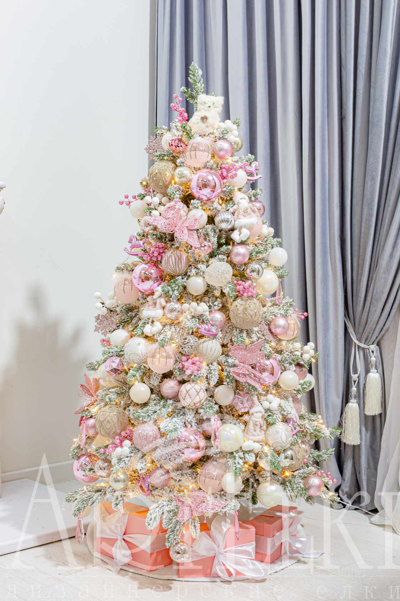 Елка "Розовое королевство"