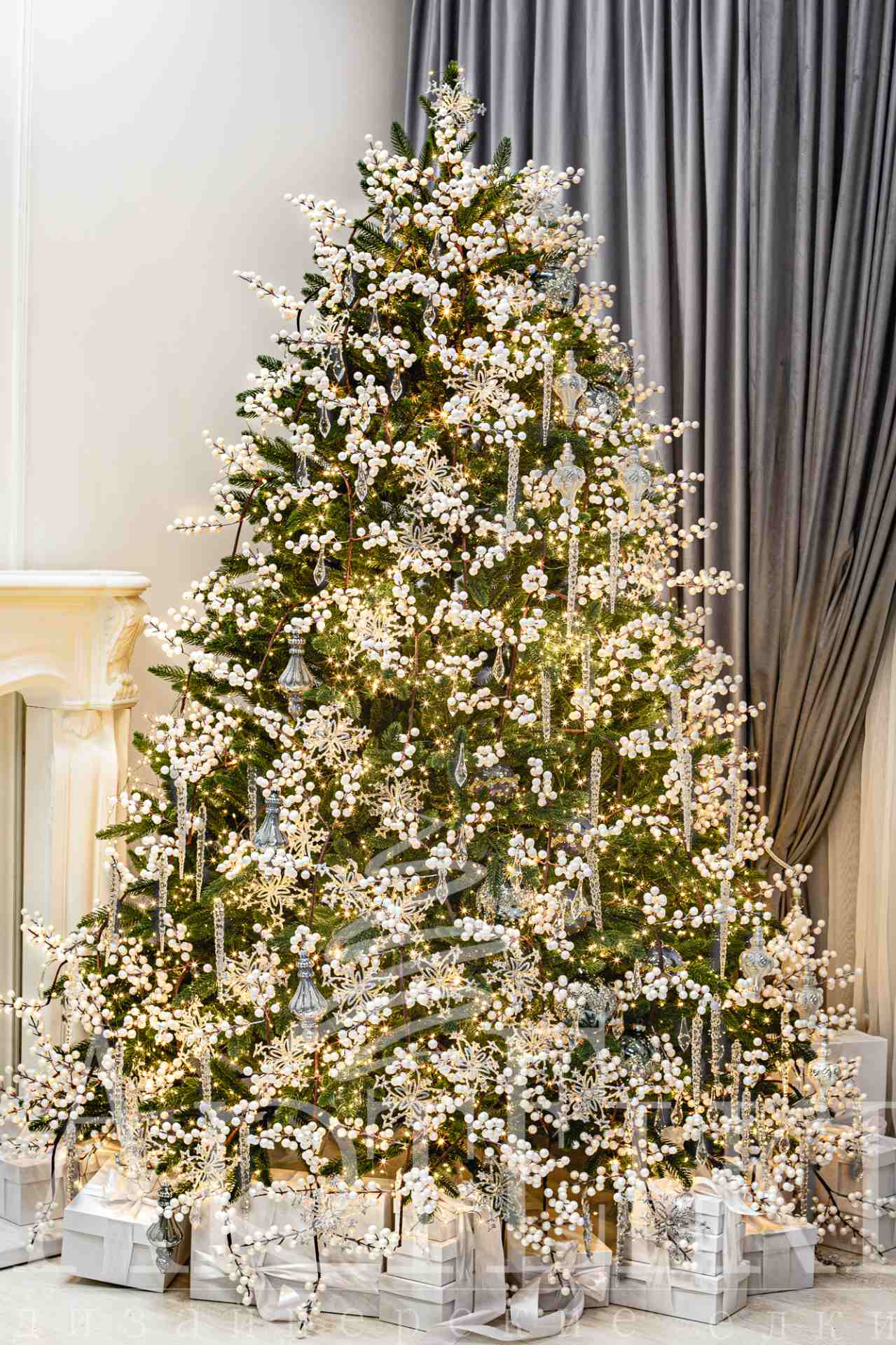 Елка "Госпожа Метелица"