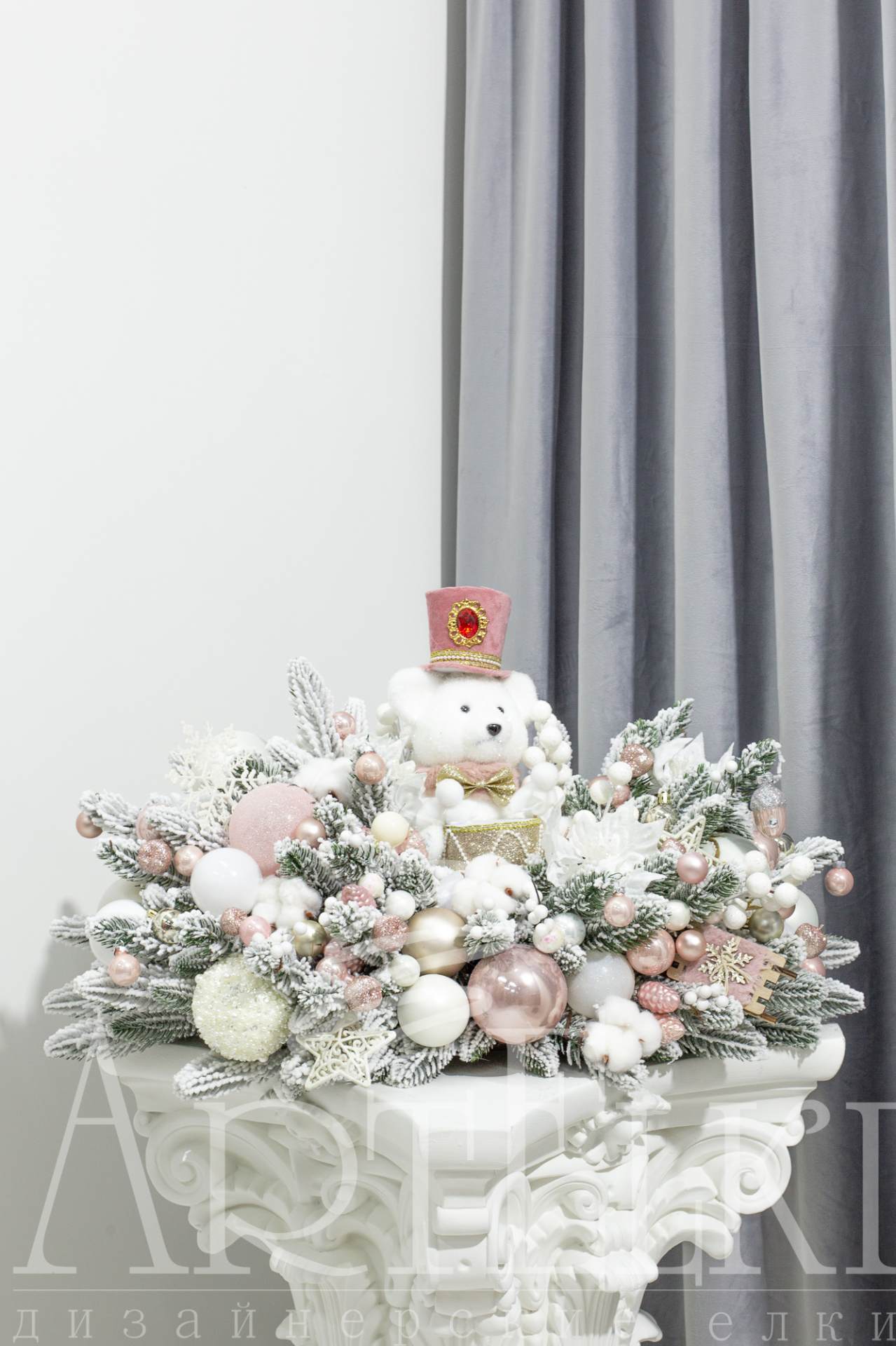 Новогодняя композиция "Розовые сказки"