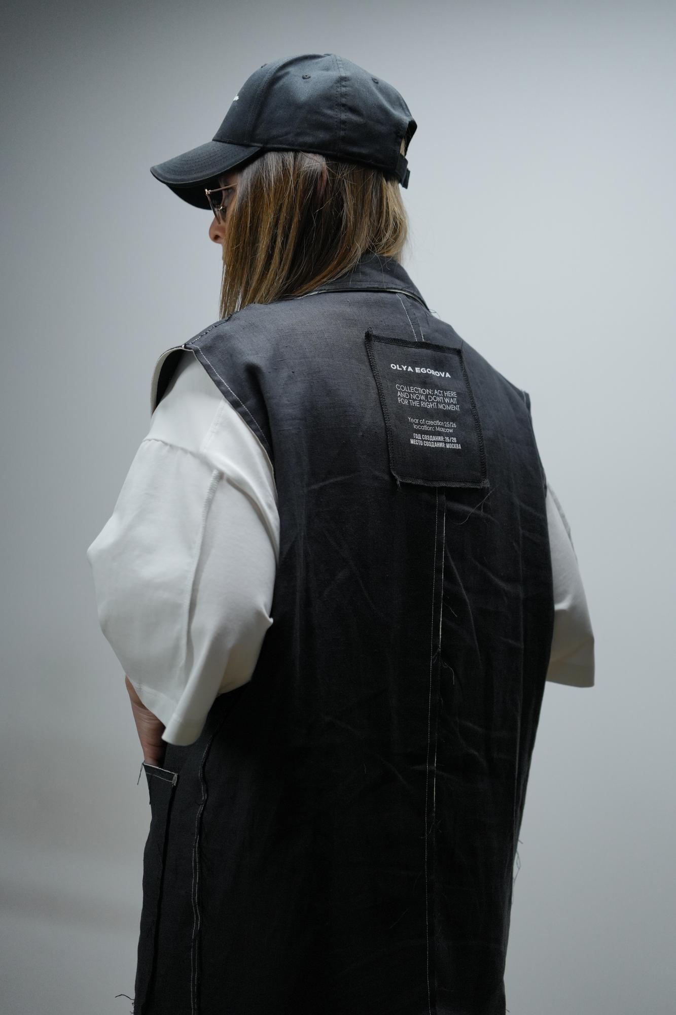 Жилет Act лен