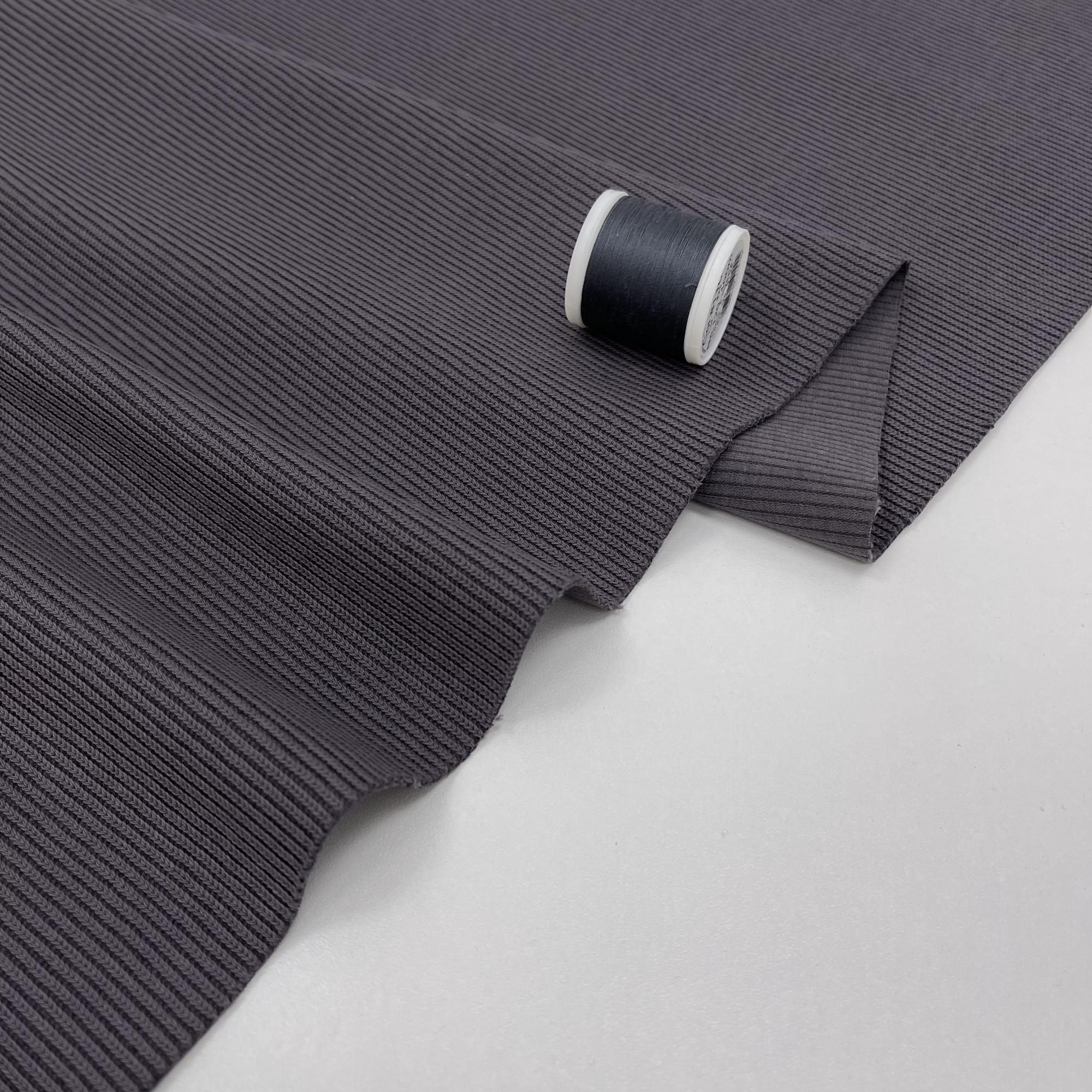 Вязаный костюмный трикотаж. Дымок