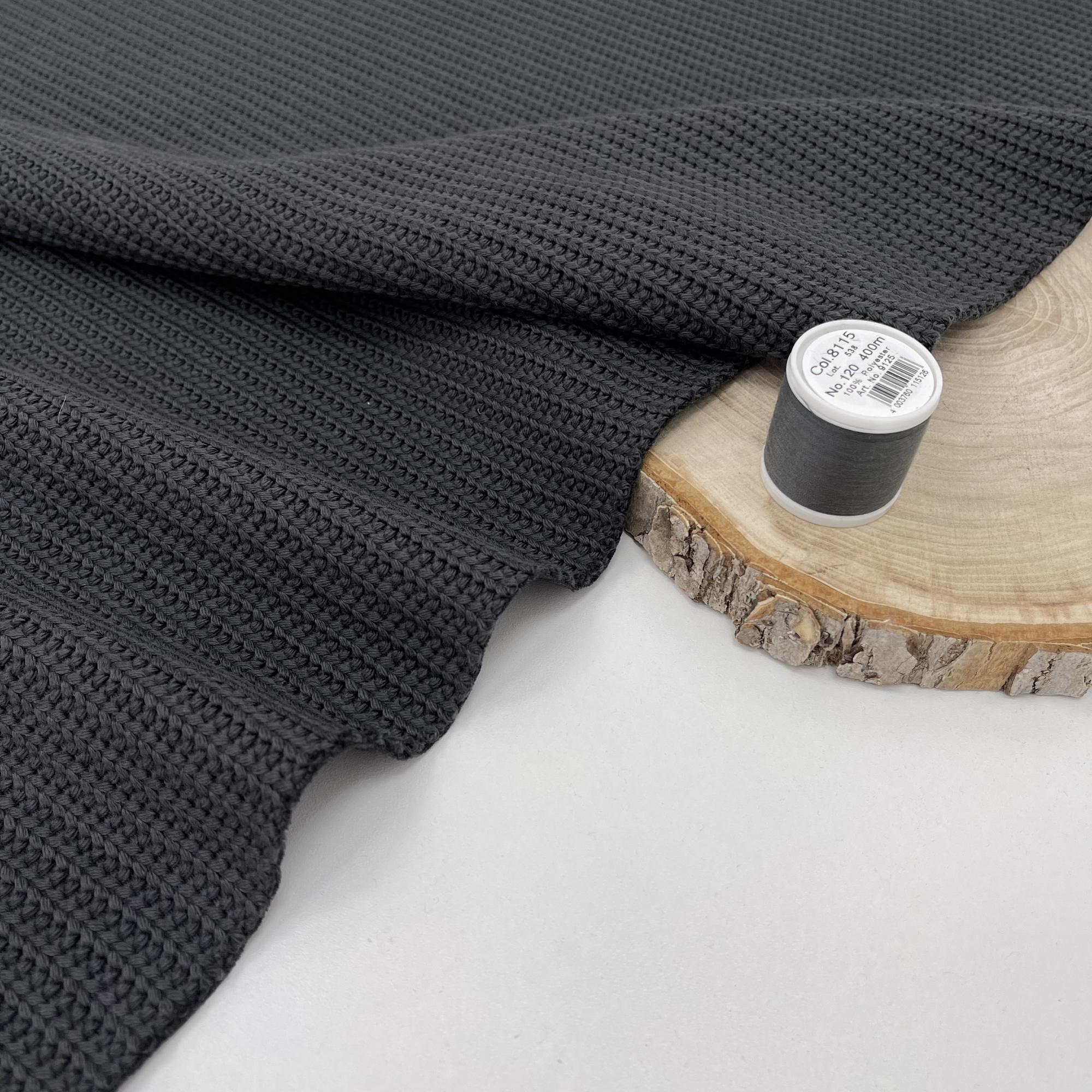 Трикотаж с обьемной вязкой. Пепельный фантом