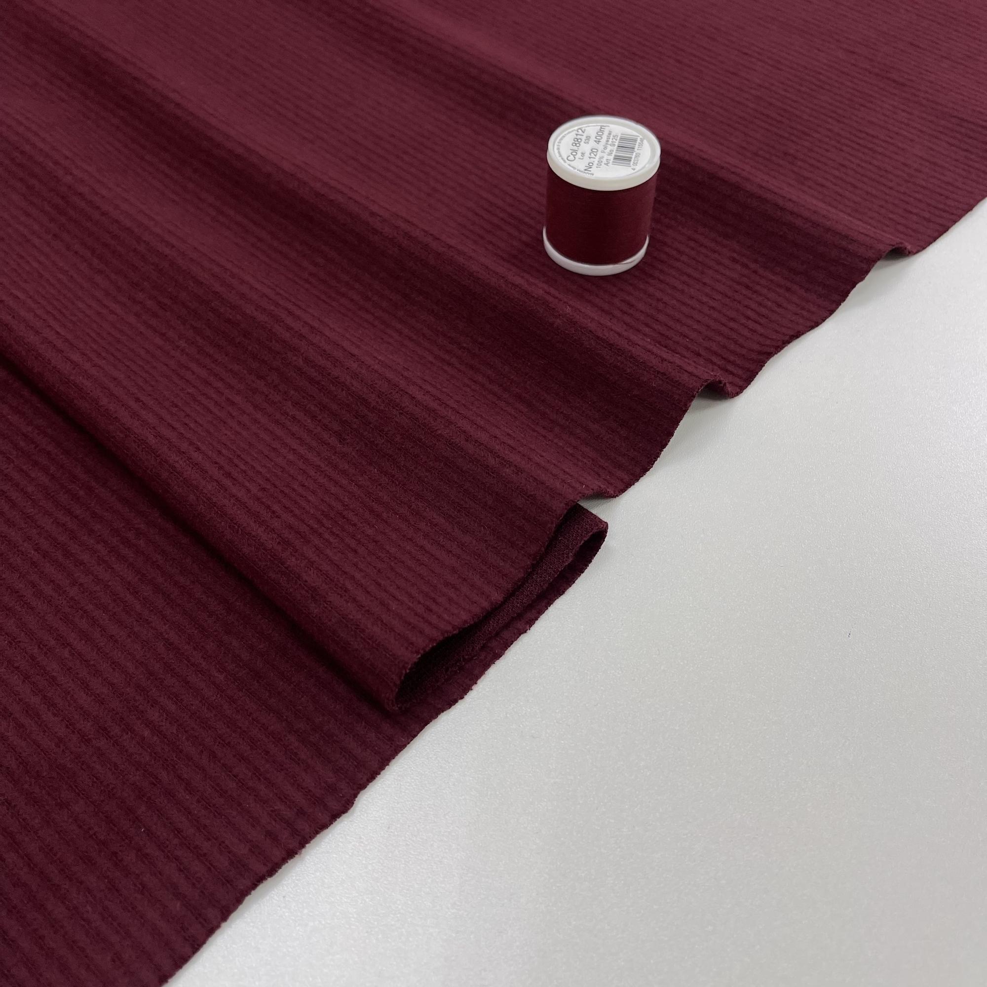 Дабл трикотаж с фактурой и велюровым эффектом. Марсала