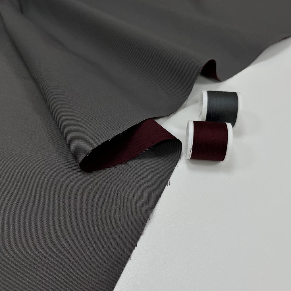 Двухцветный габардин. Бетон и лютики