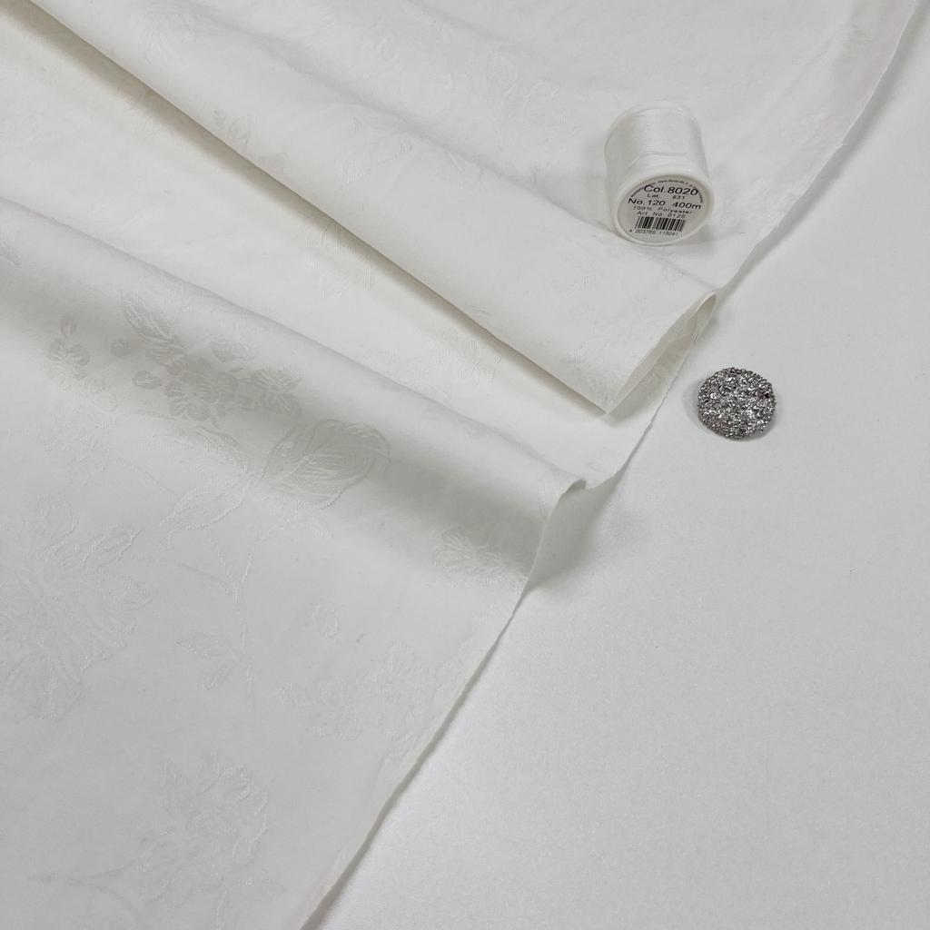 Плательно-костюмный жаккард. Оранжерея с лилиями