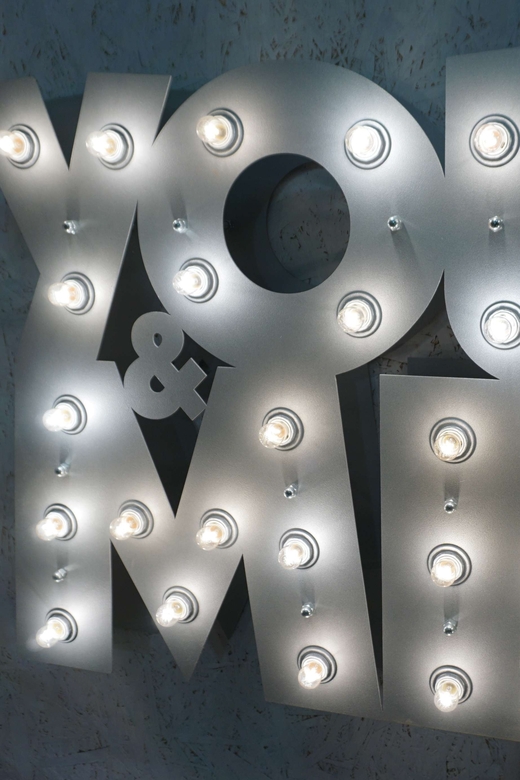 Надпись ME&YOU