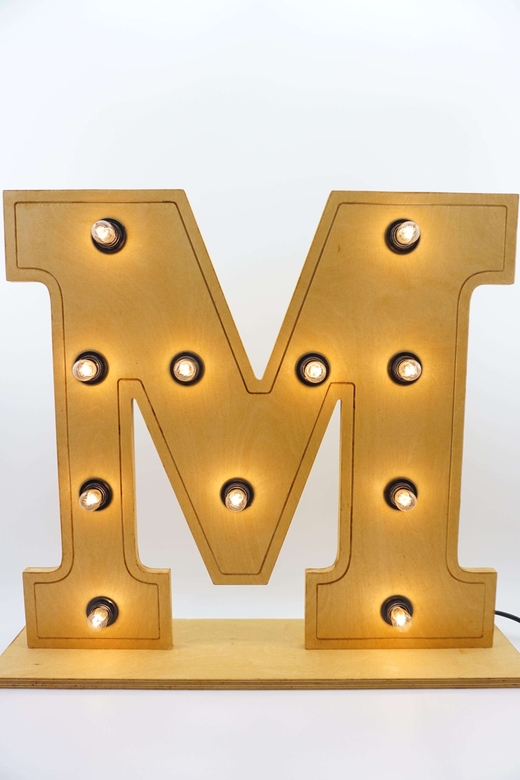 Буква M 60 см