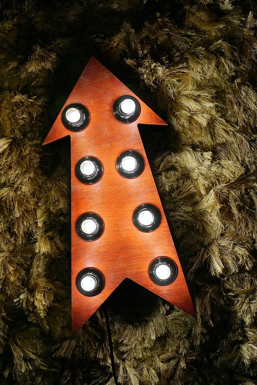 Стрелка Ретро