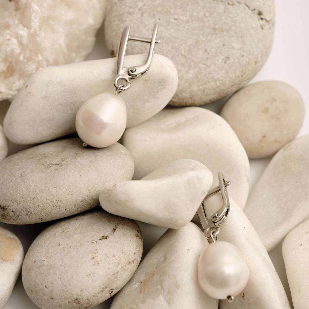 Серьги FIUMICINO  на английском замке в родиевом покрытии