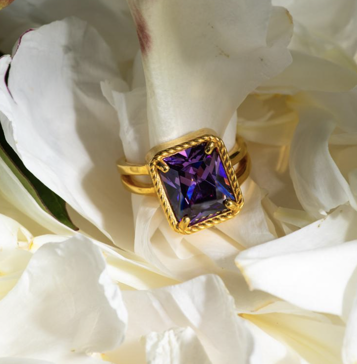 Кольцо FENICE с лиловым фианитом