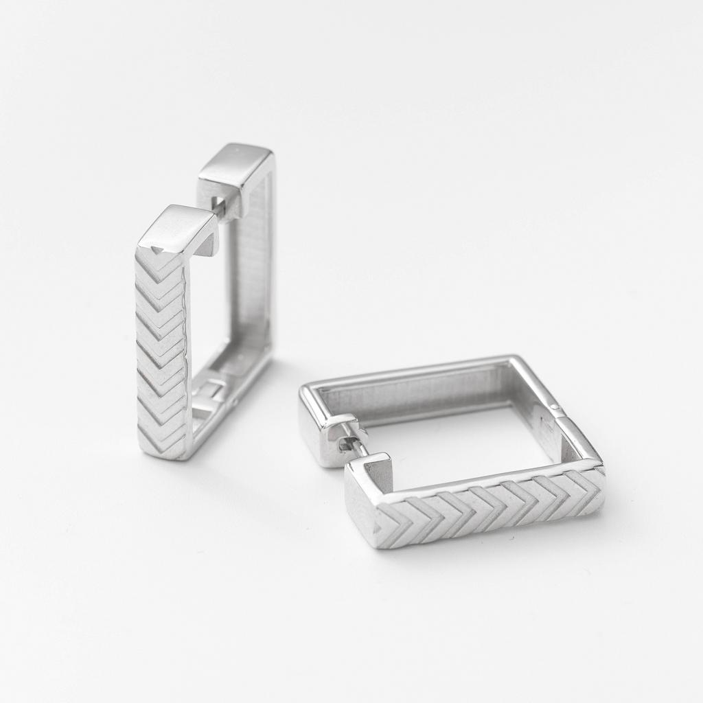 Серьги-квадраты RIALTO в родиевом покрытии