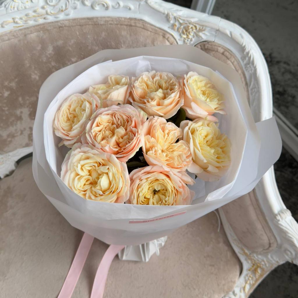 Букет пионовидных роз Присцилла