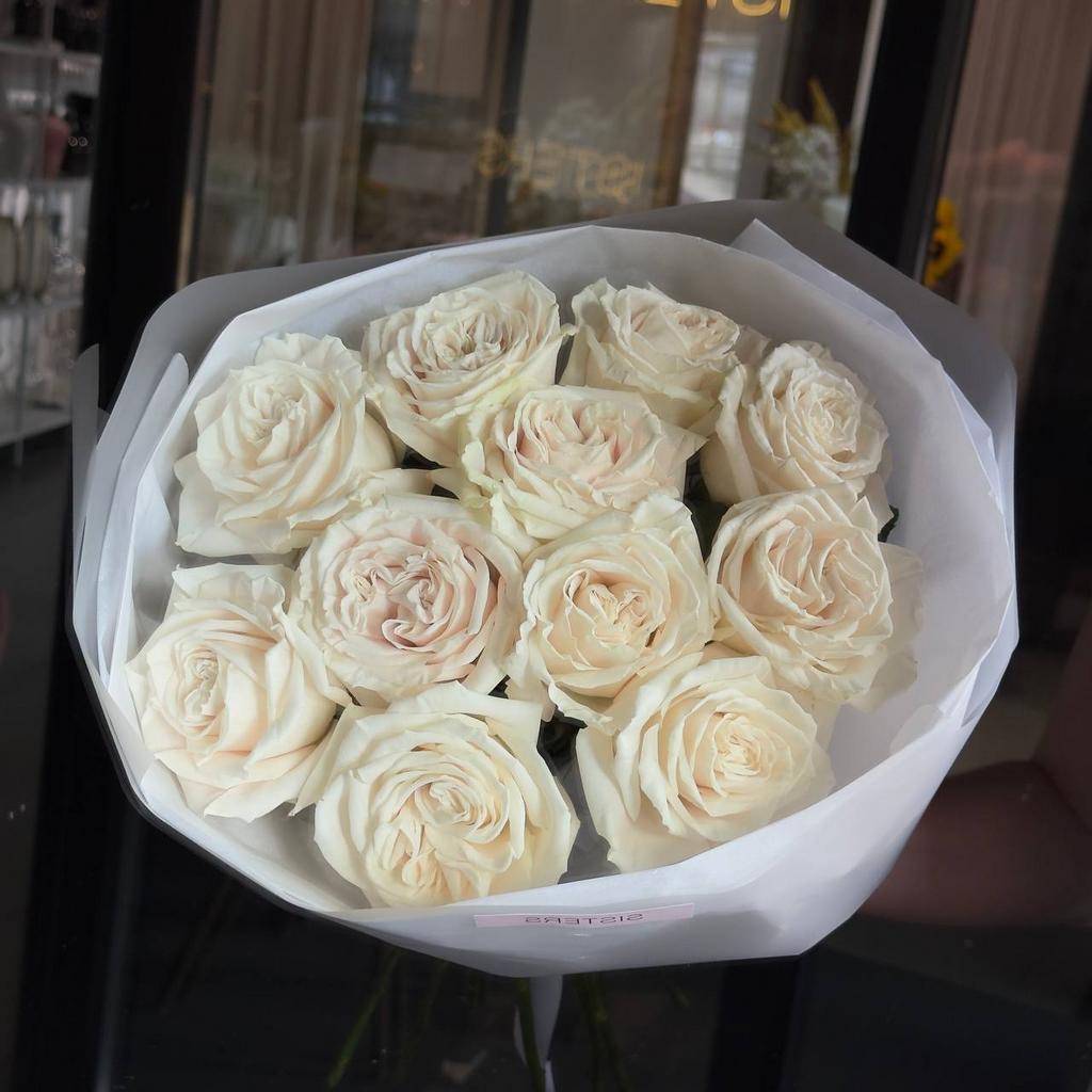 Букет пионовидных роз Бланка