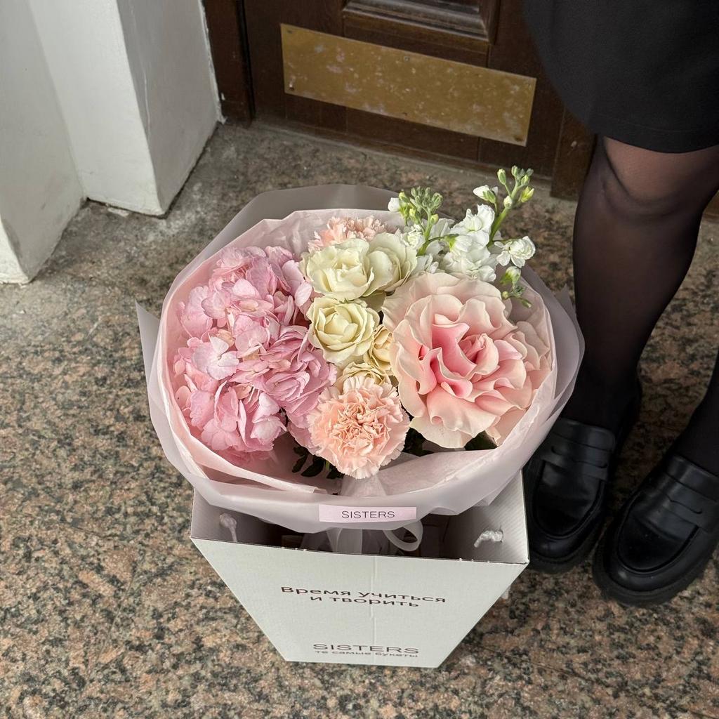 Авторский букет "Третья парта"