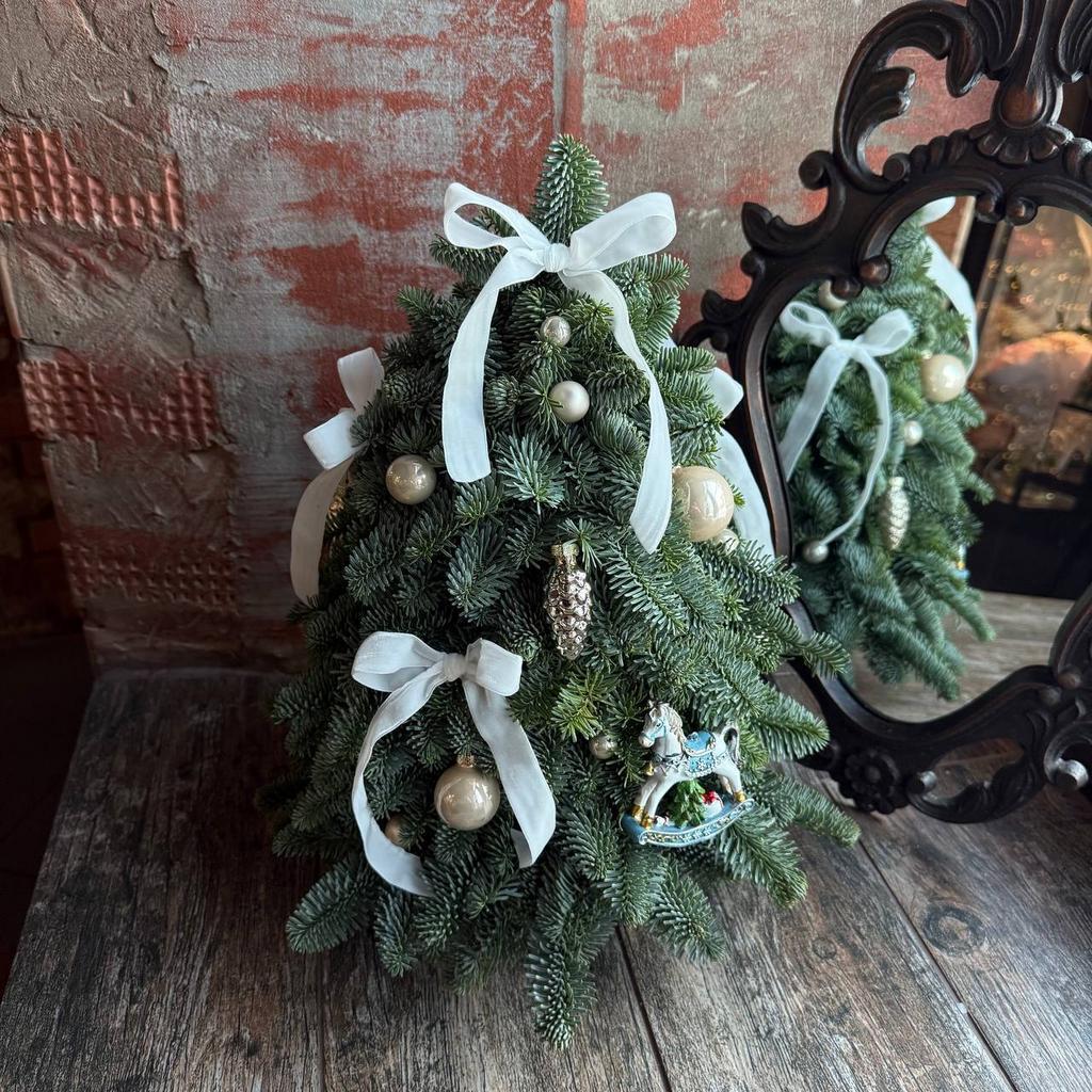 Елочка из нобилиса "Взбитые сливки"