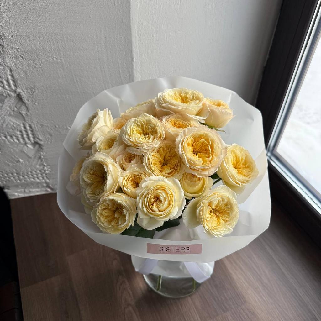 Кустовые розы Роял Парк