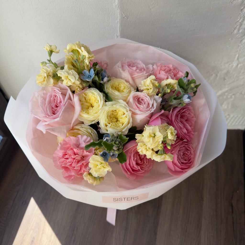 Авторский букет "Акварельный"