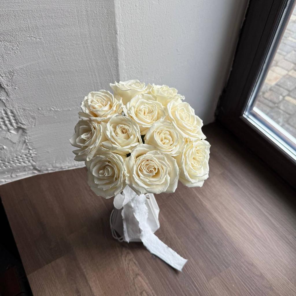 Букет из пионовидных роз