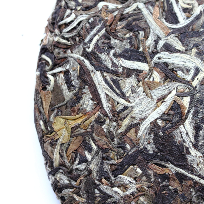 Лао Бай Ча Бин 2010г. (357гр.)