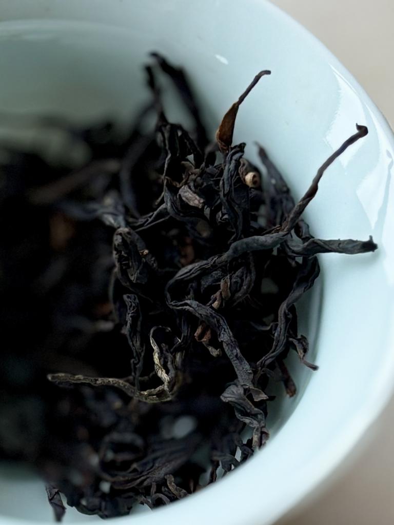 Чай Цьенньен Ешен Дань Чжу Хун (25г).