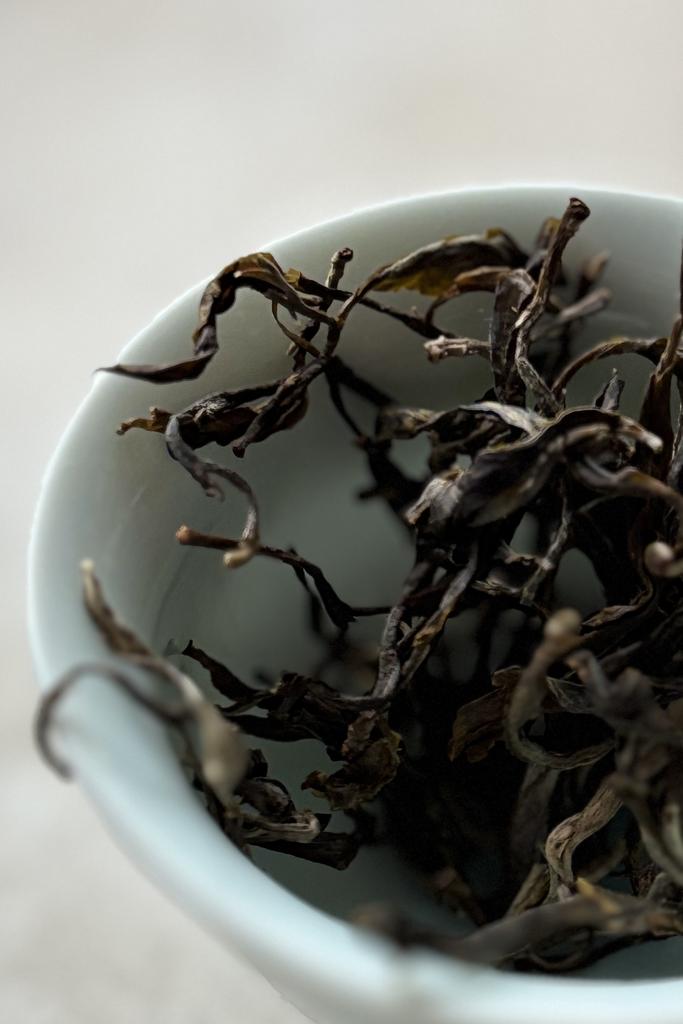 Ешен Гу Шу Дань Чжу Банвэйшань (5г)