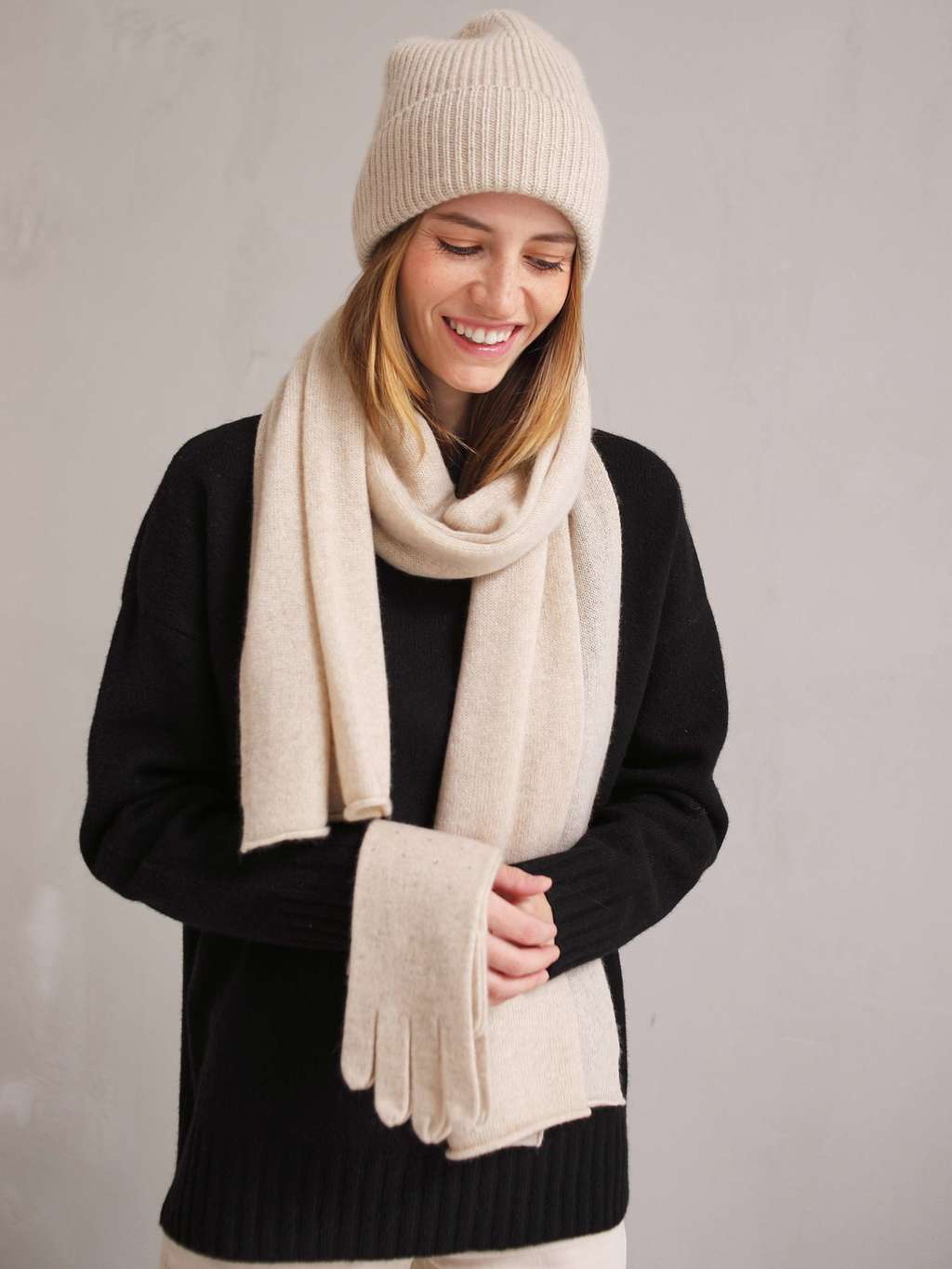 Шарф BINI из 100% кашемира