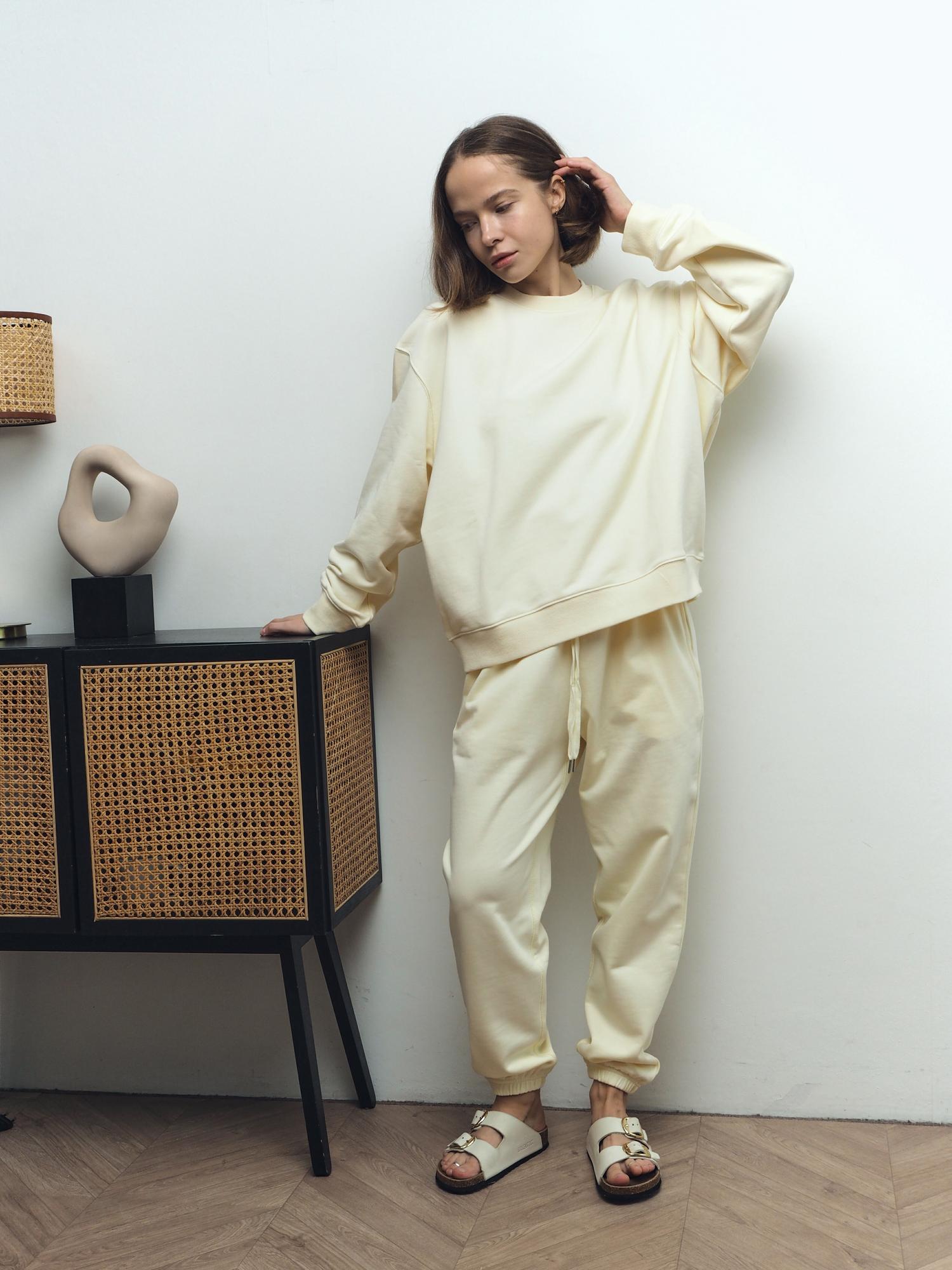 Трикотажный костюм BASE