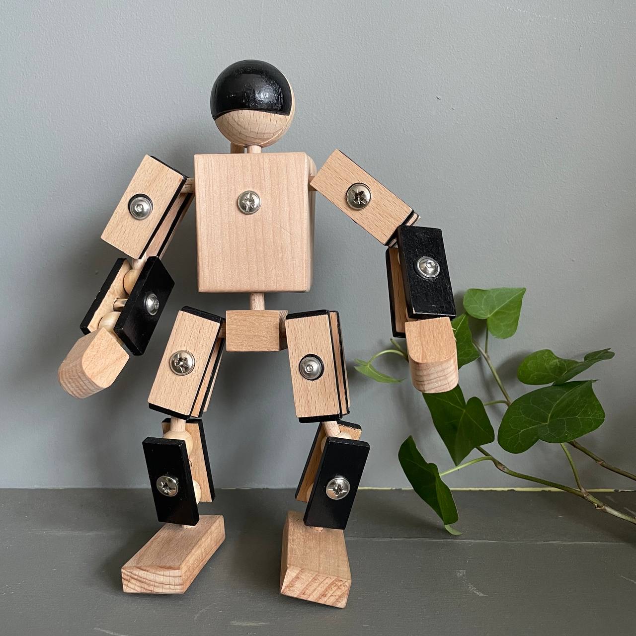 Робот "Космонавт"