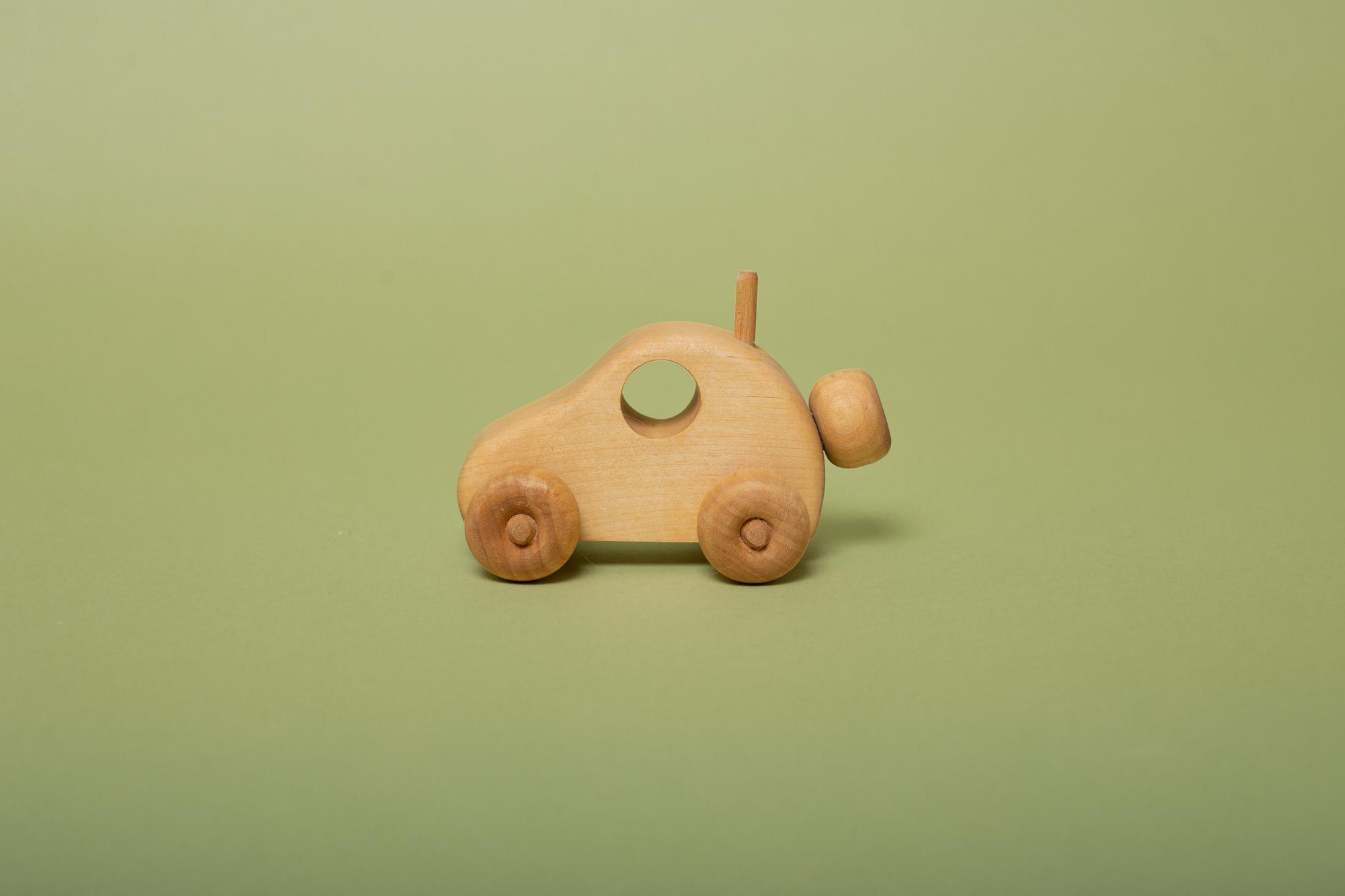 Машинка с антенной