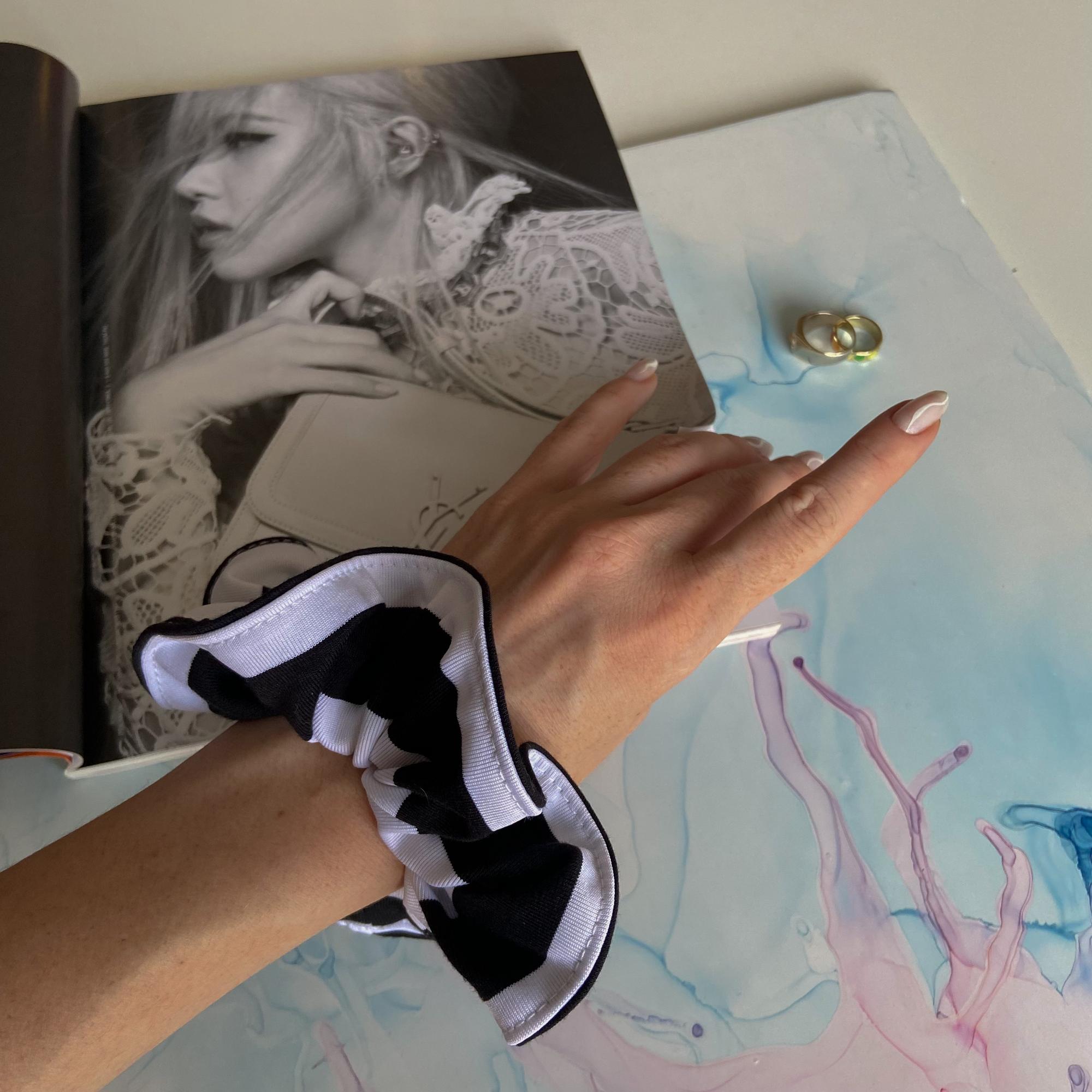 Резинка для волос Push up, черно-белая