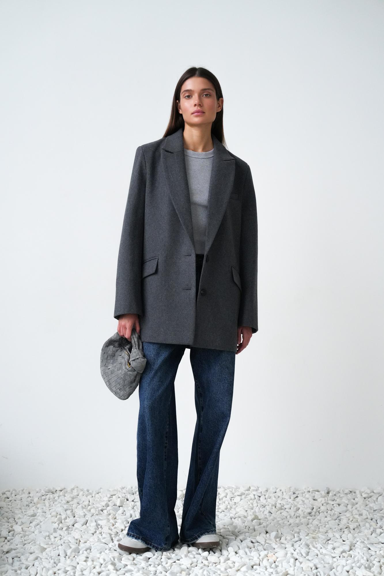 Однобортное пальто-жакет цвета графит