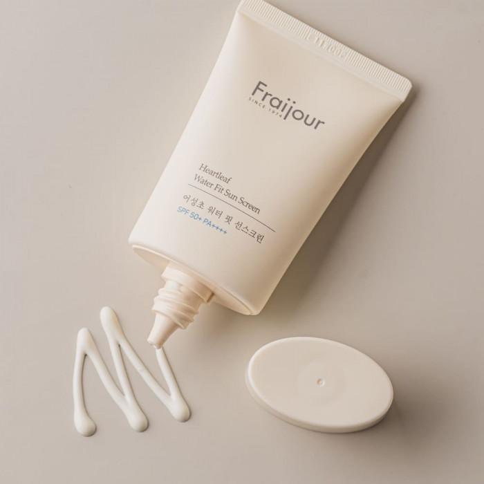 Лёгкий солнцезащитный крем для лица Fraijour с SPF 50+ PA++++ Heartleaf Water Fit Sun Screen, 50мл