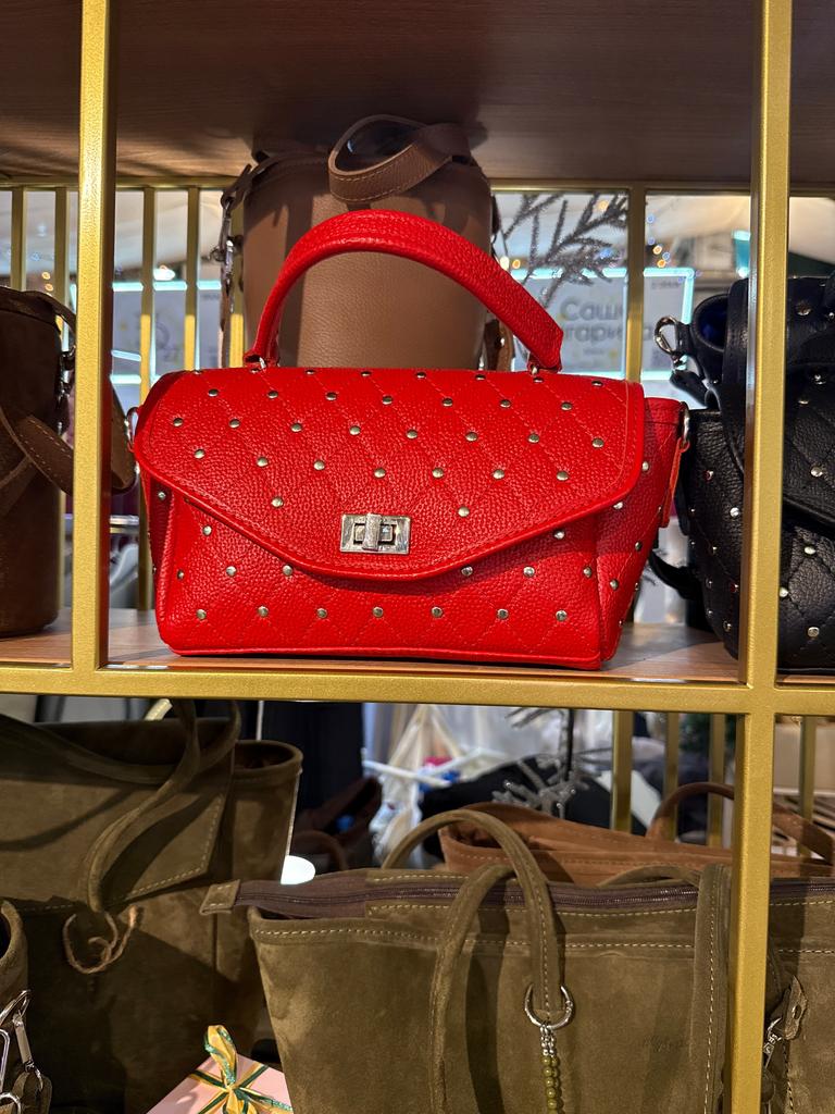 Сумка Сити красная с заклепками