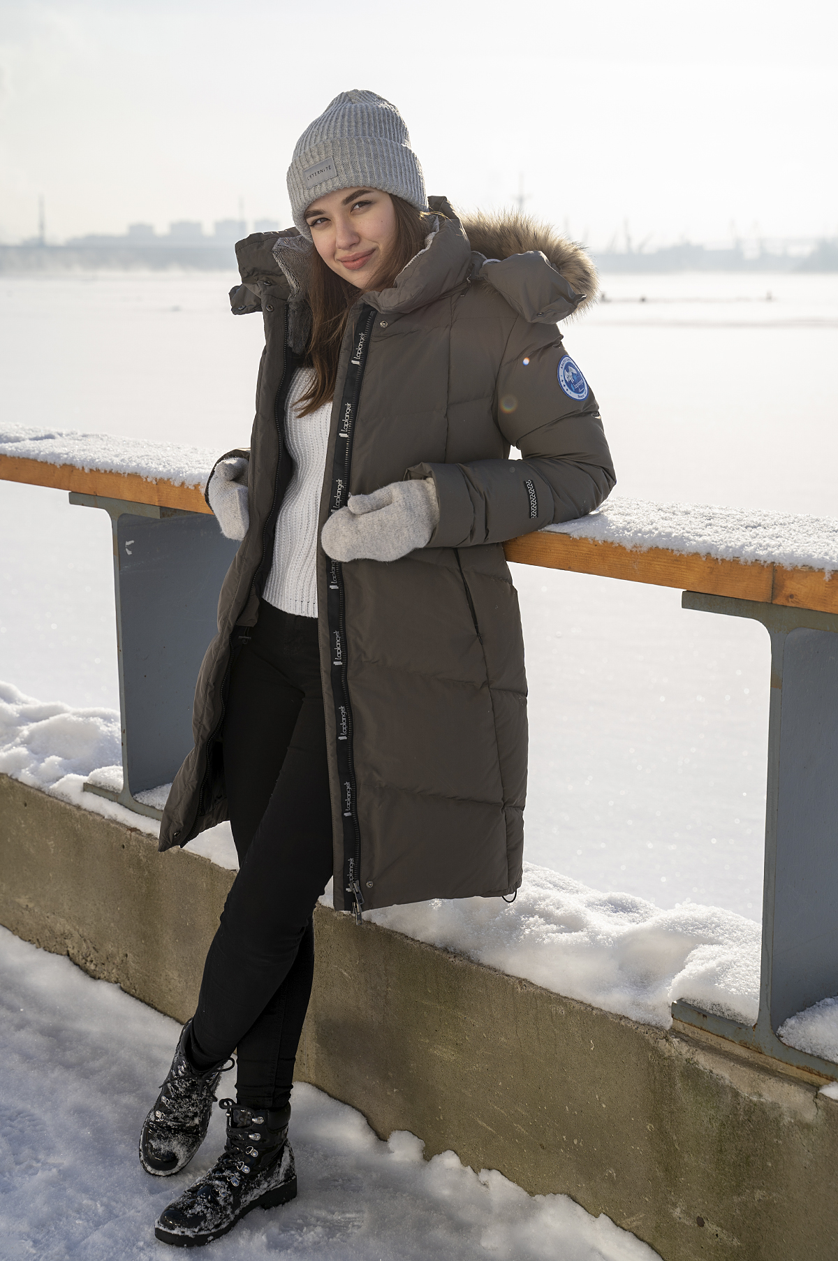 Пуховое пальто LAPLANGER Ирика олива