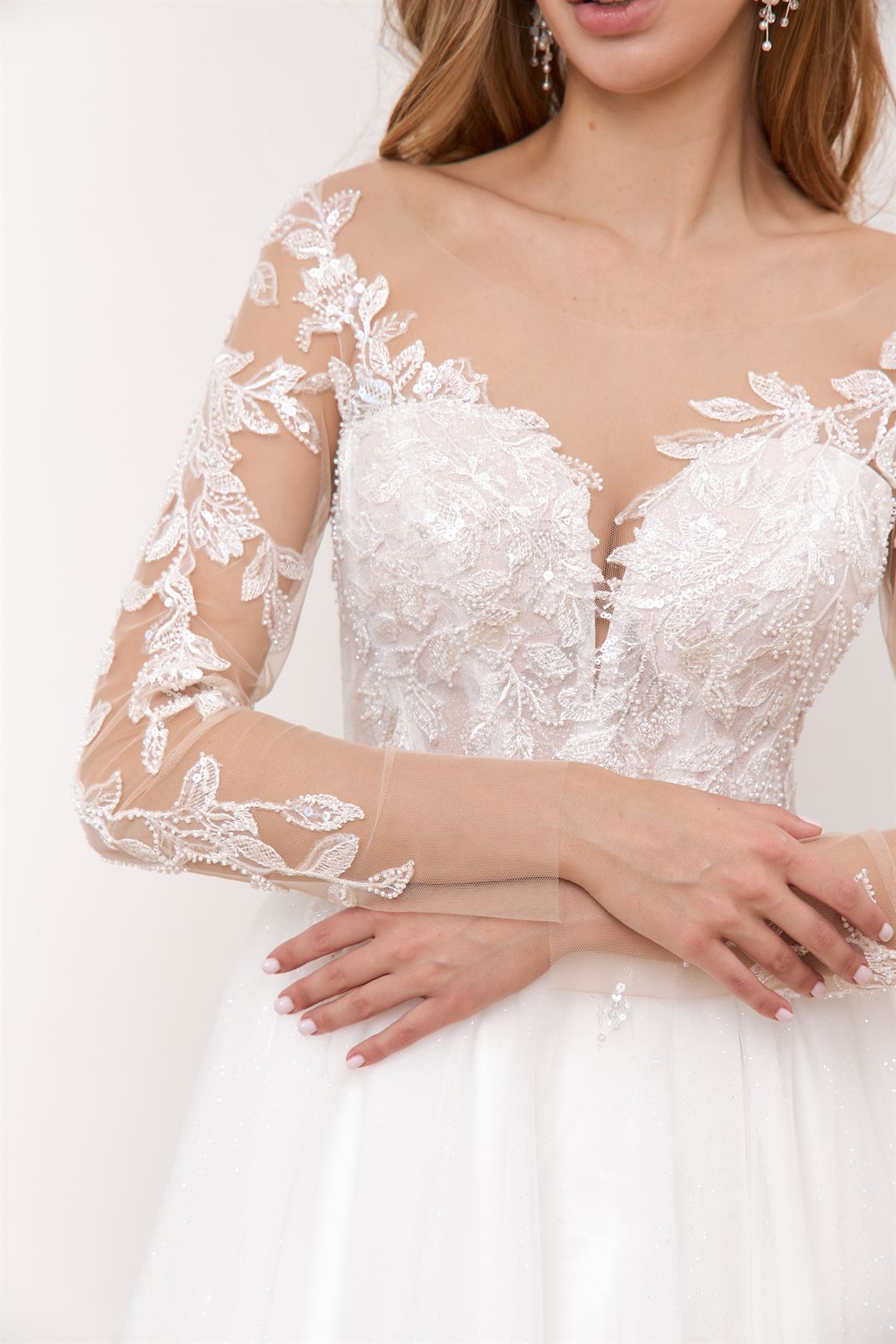 Свадебное платье Нелли микроблеск