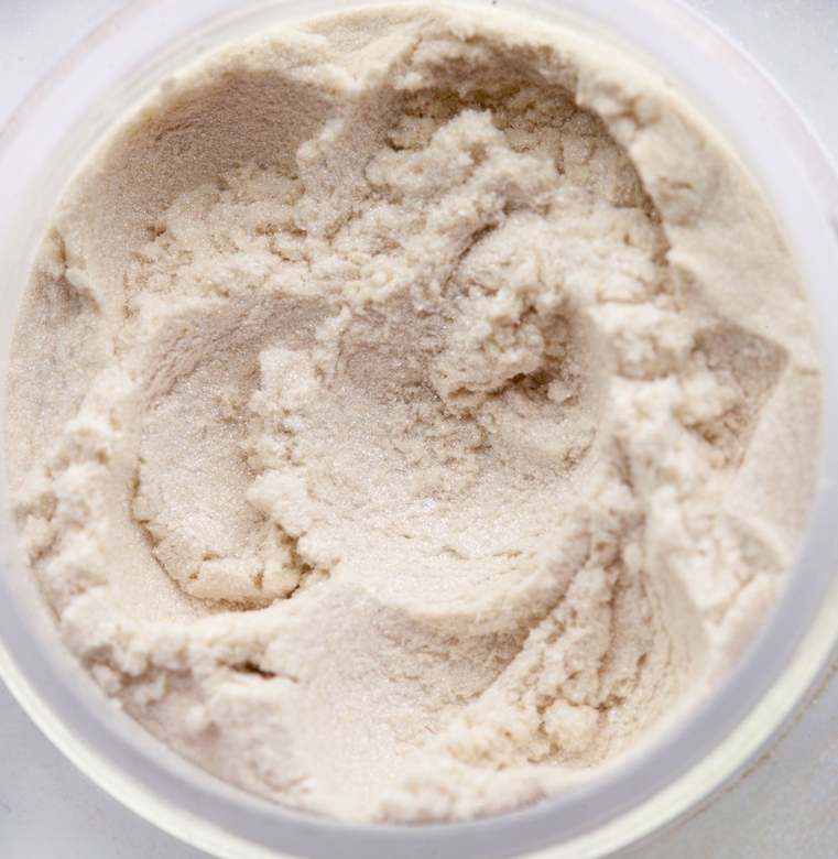 Минеральные тени White cat