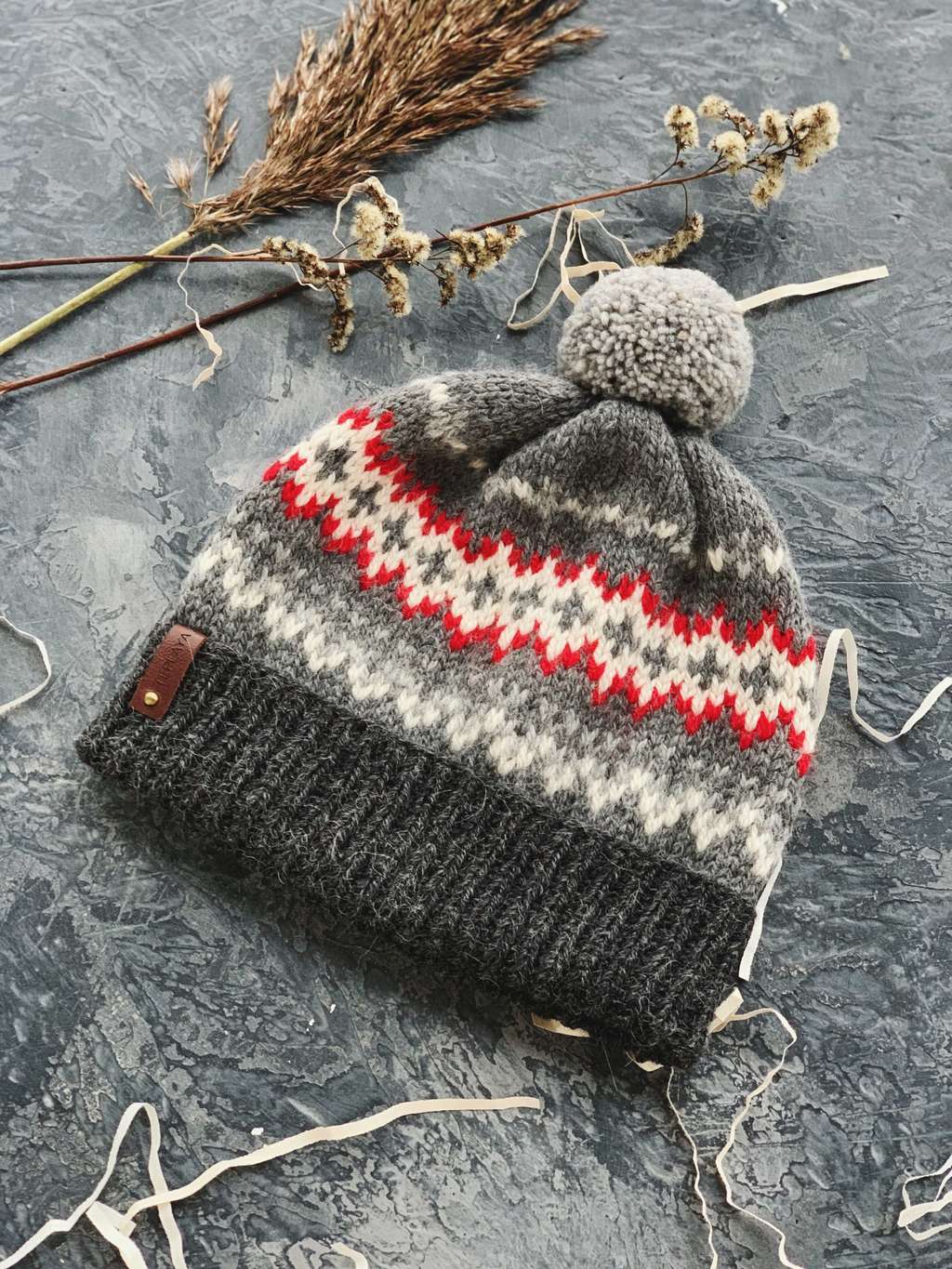 Описание Doodle Hat (шапка с жаккардом)