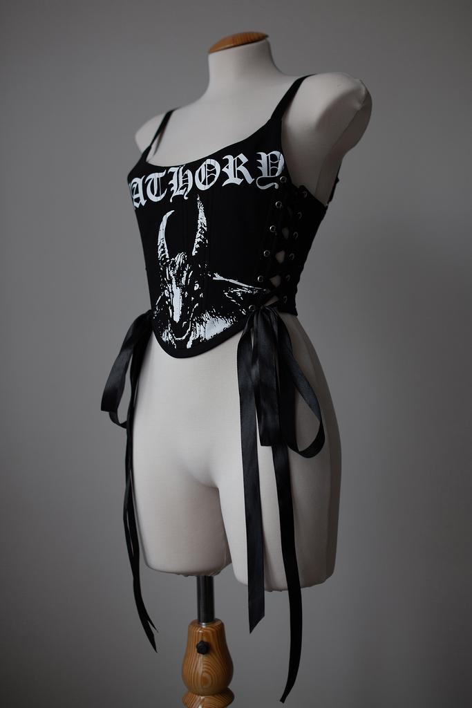 Корсет с принтом с разрезами на боках