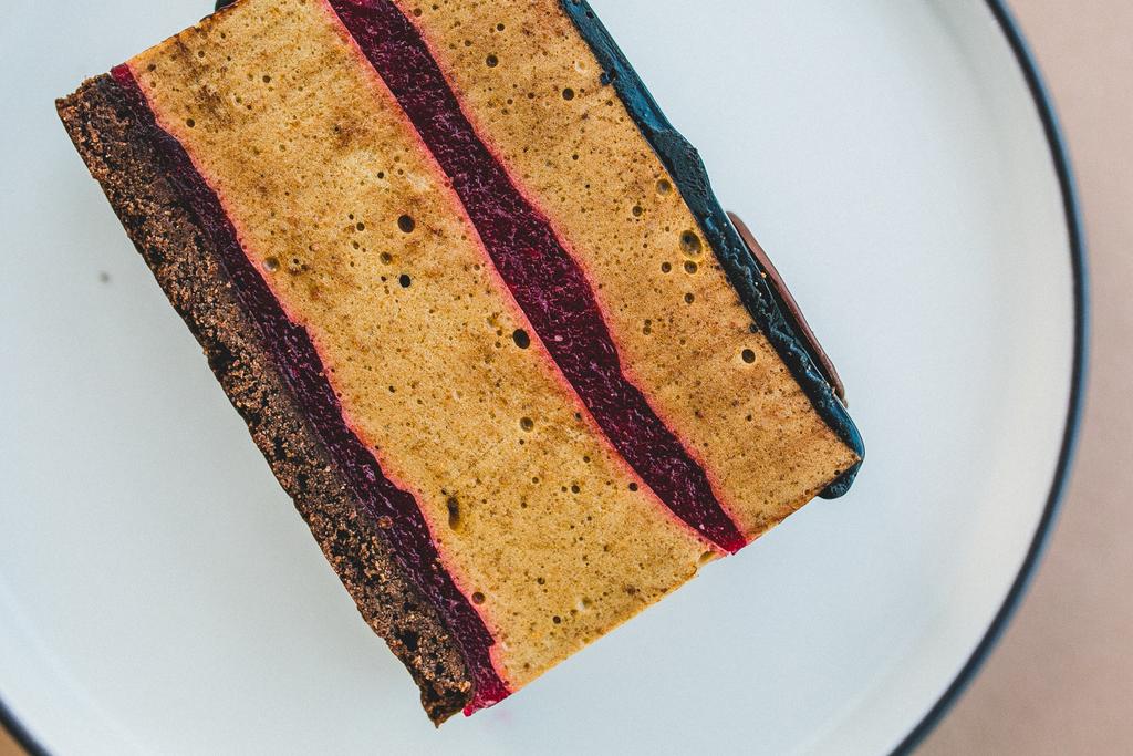 Кофейное суфле с малиновым кремё