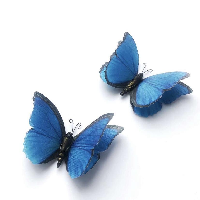 Бабочка из шёлка - синяя