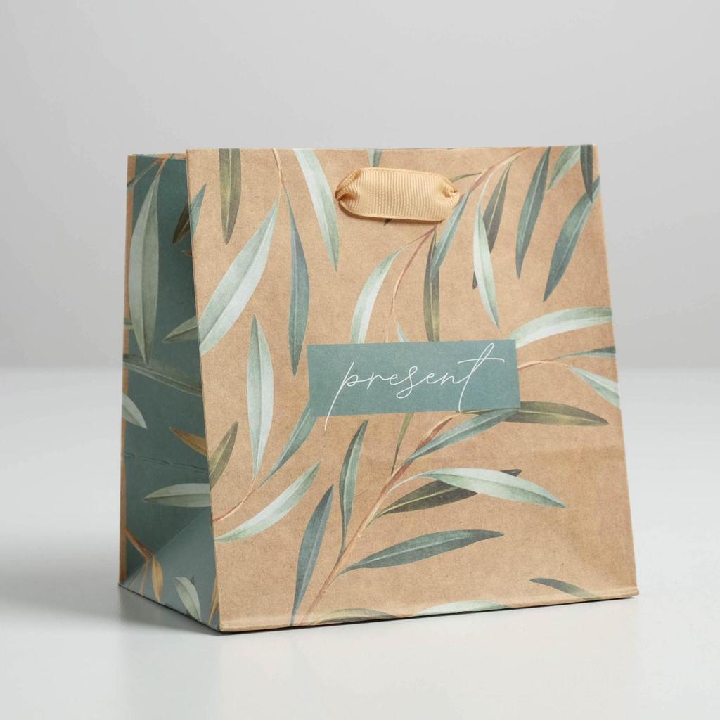 Пакет крафтовый квадратный "Present", 14 х 14 х 9 см
