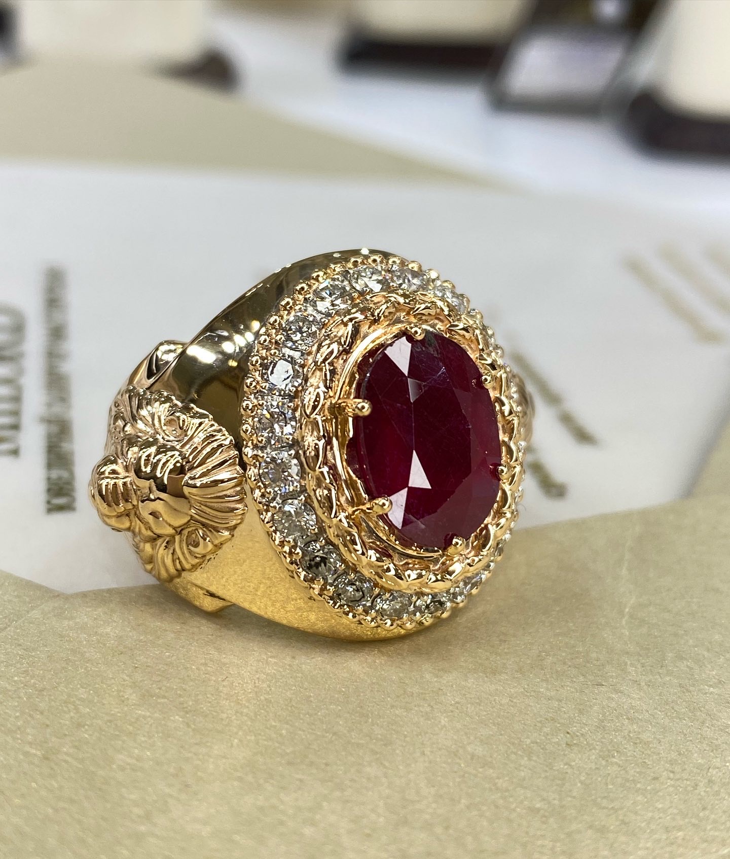 МУЖСКОЙ ПЕРСТЕНЬ "ГОЛУБИНАЯ КРОВЬ"