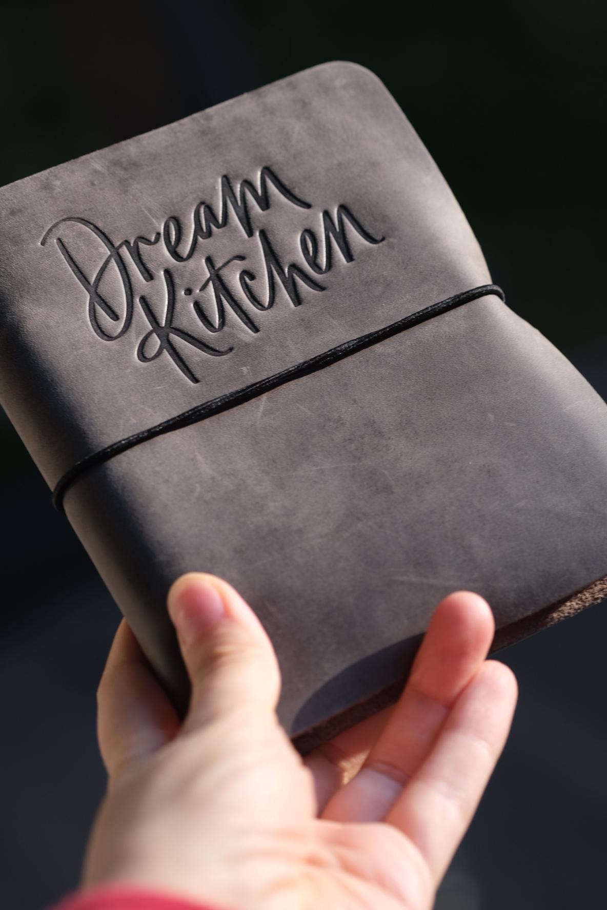“Dream Kitchen” Тиснение для кулинарной книги