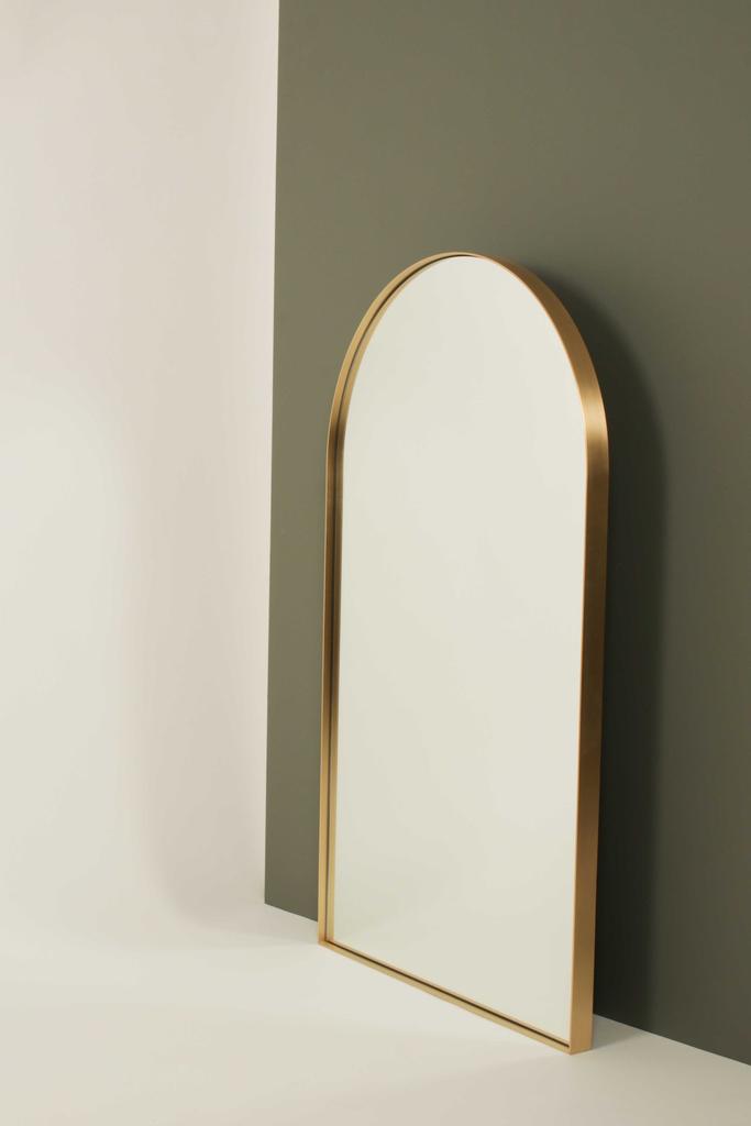 ARCUS В ЛАТУННОЙ РАМЕ