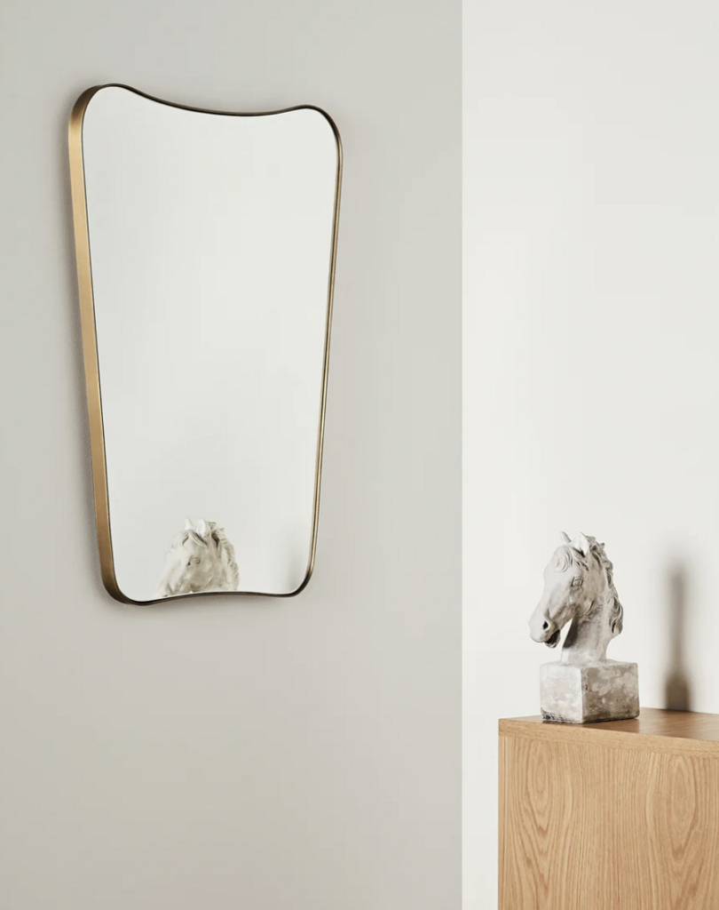 GUBI  В ЛАТУННОЙ РАМЕ