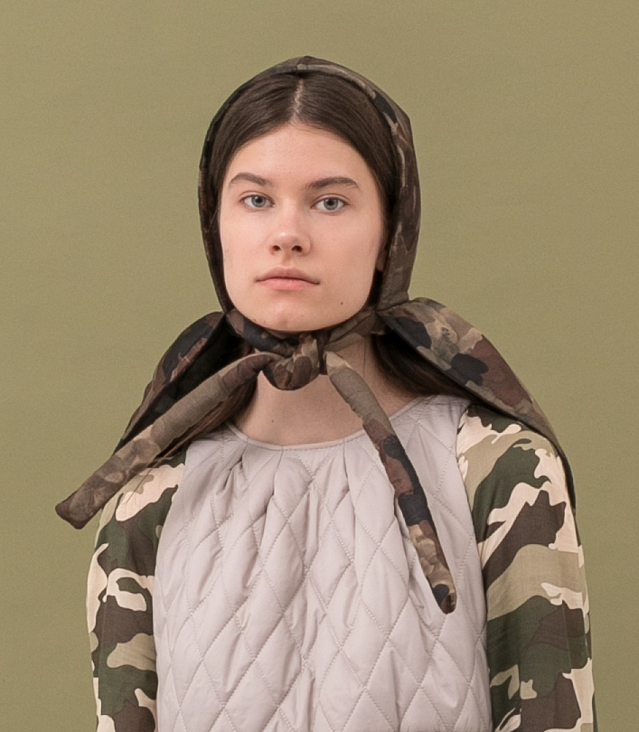 Bonnet with a Shawl