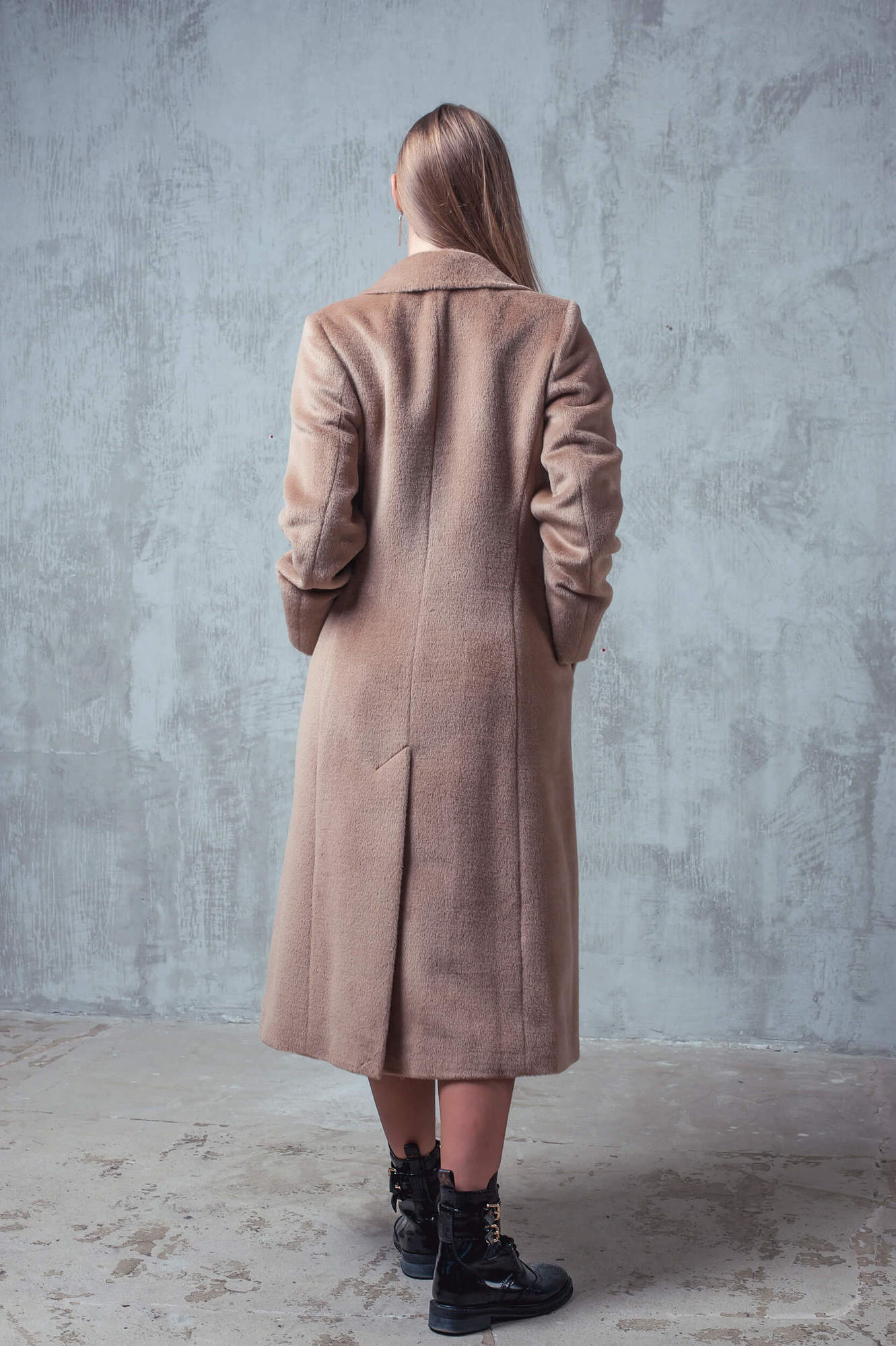 Пальто из шерсти альпака