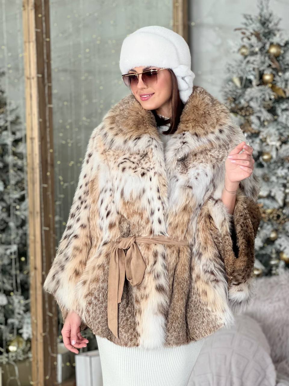 Полушубок модели «летучая мышь» из меха рыси.